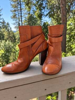 CoSTUME NATIONAL Cognac Leather Wraparound Strap Block-Heel Ankle Boots